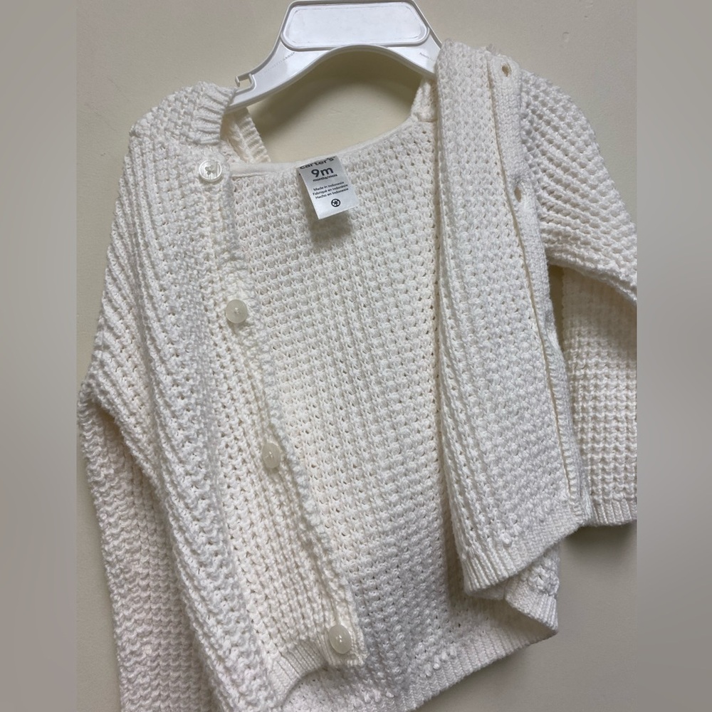 NWOT Carters white hooded cardigan size 9 months